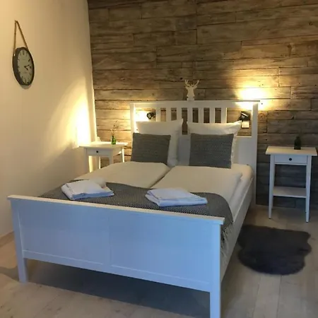 Sudeckie Nad Zalewem شقة Sosnówka