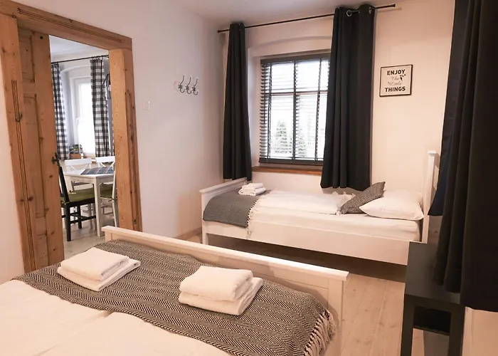 Appartamento Apartament Sudecki Nad Zalewem Miedzy Karpaczem A Szklarska Poreba Z Wlasnym Ogrodem *